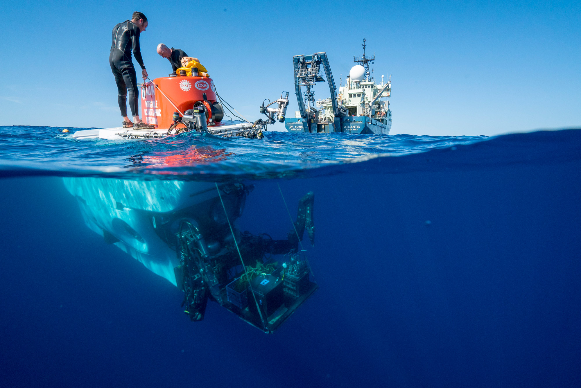 HOV Alvin recovery operations