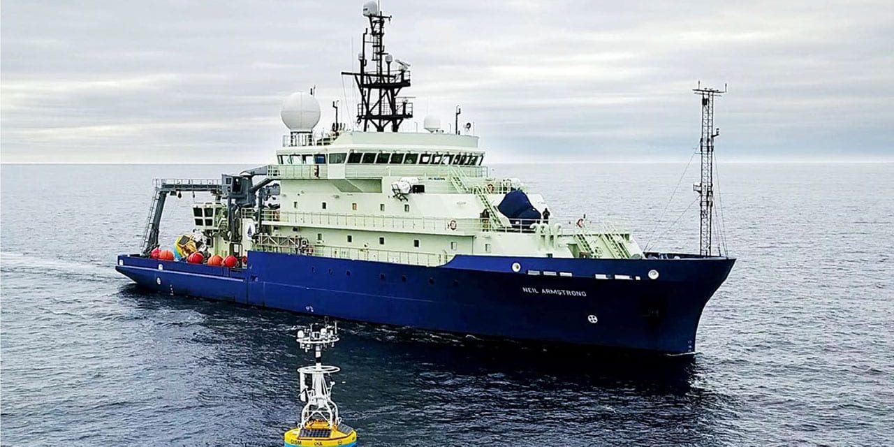 R/V Armstrong during an OOI expedition.